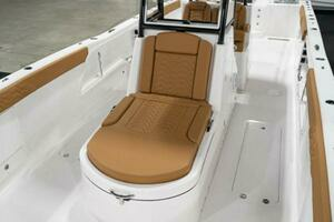 2023 Twin Vee 340 GFX CC thumbnail 3