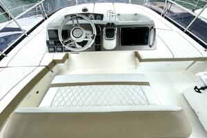 2013 Prestige 620 thumbnail 34