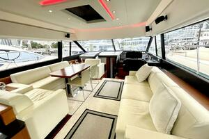 2013 Prestige 620 thumbnail 9