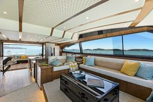 2021 Valder Yachts Power Cat thumbnail 11