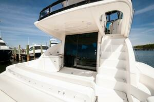 2006 Cruisers Yachts 477 Sport Sedan thumbnail 30