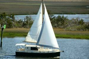 Back Porch 32ft Nimble Yacht For Sale