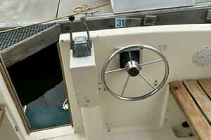 Back Porch 32ft Nimble Yacht For Sale