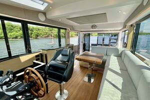 2022 Okean Flybridge 50 thumbnail 9