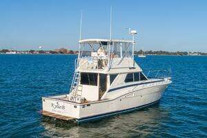 1986 Chris-Craft Commander 422 thumbnail 4