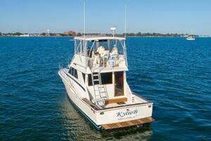 1986 Chris-Craft Commander 422 thumbnail 23