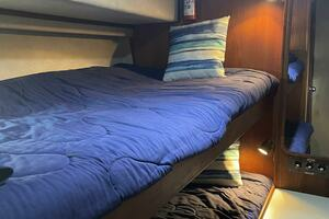 1986 Chris-Craft Commander 422 thumbnail 17