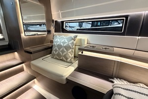 In Stock 38ft Wellcraft Yacht For Sale