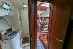 Barefoot Journey 50ft Hunter Yacht For Sale