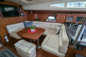 Barefoot Journey 50ft Hunter Yacht For Sale