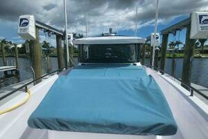 2024 Axopar 37 XC CROSS CABIN thumbnail 19