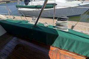 1982 Whitby Yachts thumbnail 30