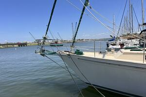 1982 Whitby Yachts thumbnail 12