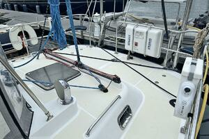 2009 Hylas 54 thumbnail 14