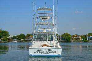 Miss Rose 1999 Cabo Yachts 45 Express Yacht For Sale in Long Beach NY