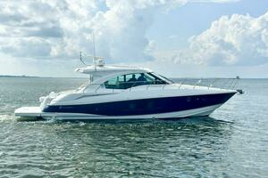  2016 Cruisers Yachts Cantius 45 Yacht For Sale in Destin FL