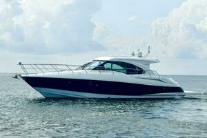  2016 Cruisers Yachts Cantius 45 Yacht For Sale in Destin FL
