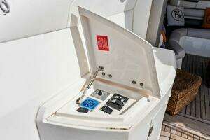 2001 Sunseeker Predator thumbnail 17