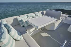 2026 Beneteau Antares 12 thumbnail 7