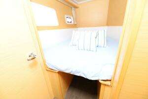 39ft Lagoon Yacht For Sale