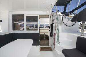 38ft Lagoon Yacht For Sale