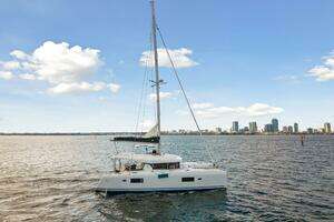  2018 Lagoon  Yacht For Sale in Cape Coral 