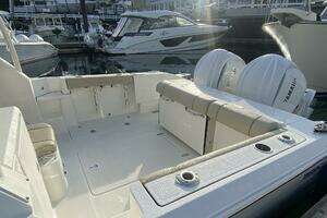  2022 Pursuit OS325 Yacht For Sale in Sidney British Columbia