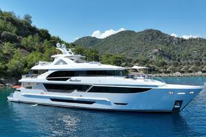 118ft Hargrave Yacht For Sale