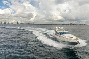 62 Azimut 62S 62ft Azimut Yacht For Sale