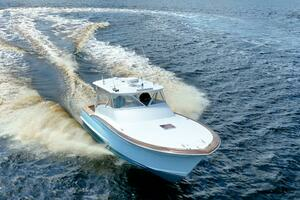 2012 Winter Custom Yachts 38 Express thumbnail 17