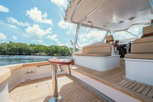 2012 Winter Custom Yachts 38 Express thumbnail 41