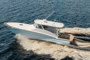 2012 Winter Custom Yachts 38 Express thumbnail 5