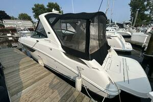 2016 Sea Ray 310 Sundancer thumbnail 2