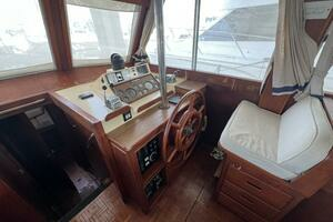 1985 Grand Banks 36 thumbnail 15