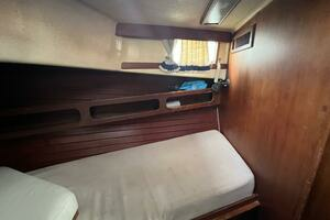 1985 Grand Banks 36 thumbnail 28