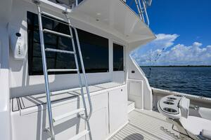 2000 Viking 50 Convertible thumbnail 43