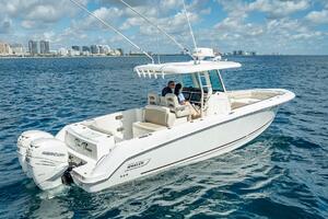 330 Boston Whaler 33ft Boston Whaler Yacht For Sale