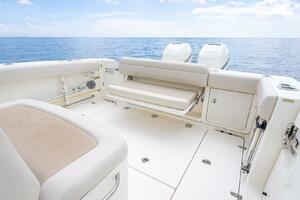 330 Boston Whaler 33ft Boston Whaler Yacht For Sale