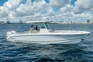 330 Boston Whaler 33ft Boston Whaler Yacht For Sale