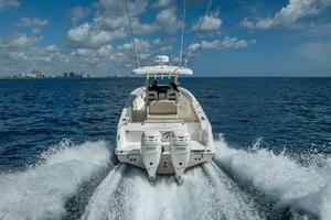 330 Boston Whaler 33ft Boston Whaler Yacht For Sale