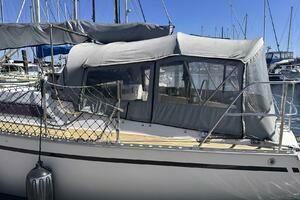 1985 Custom Whiting Yachts 40 thumbnail 6