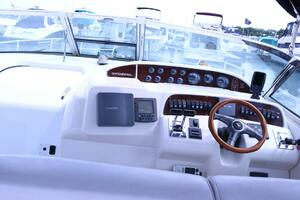 1996 Sea Ray Sundancer thumbnail 15