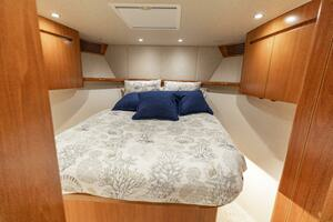 2015 Viking 70 Convertible thumbnail 19
