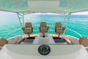 2015 Viking 70 Convertible thumbnail 32