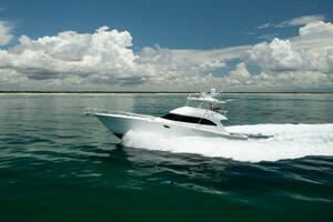 2015 Viking 70 Convertible thumbnail 45