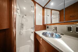Fridge Benefit 35ft Tiara Yachts Yacht For Sale