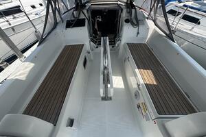 Wild Twist 30ft Beneteau Yacht For Sale