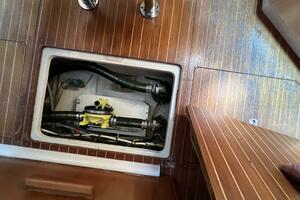 2002 Moody 38-2 Sloop thumbnail 63
