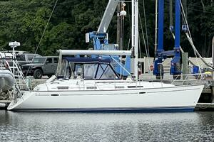 2002 Moody 38-2 Sloop thumbnail 47