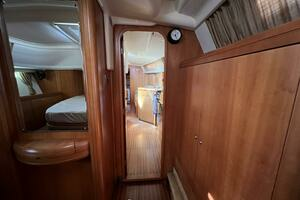 2002 Moody 38-2 Sloop thumbnail 13